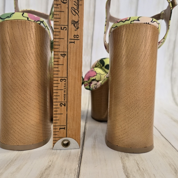 BETSY JOHNSON Floral Green and Pink Platform Heels - Picture 8 of 14